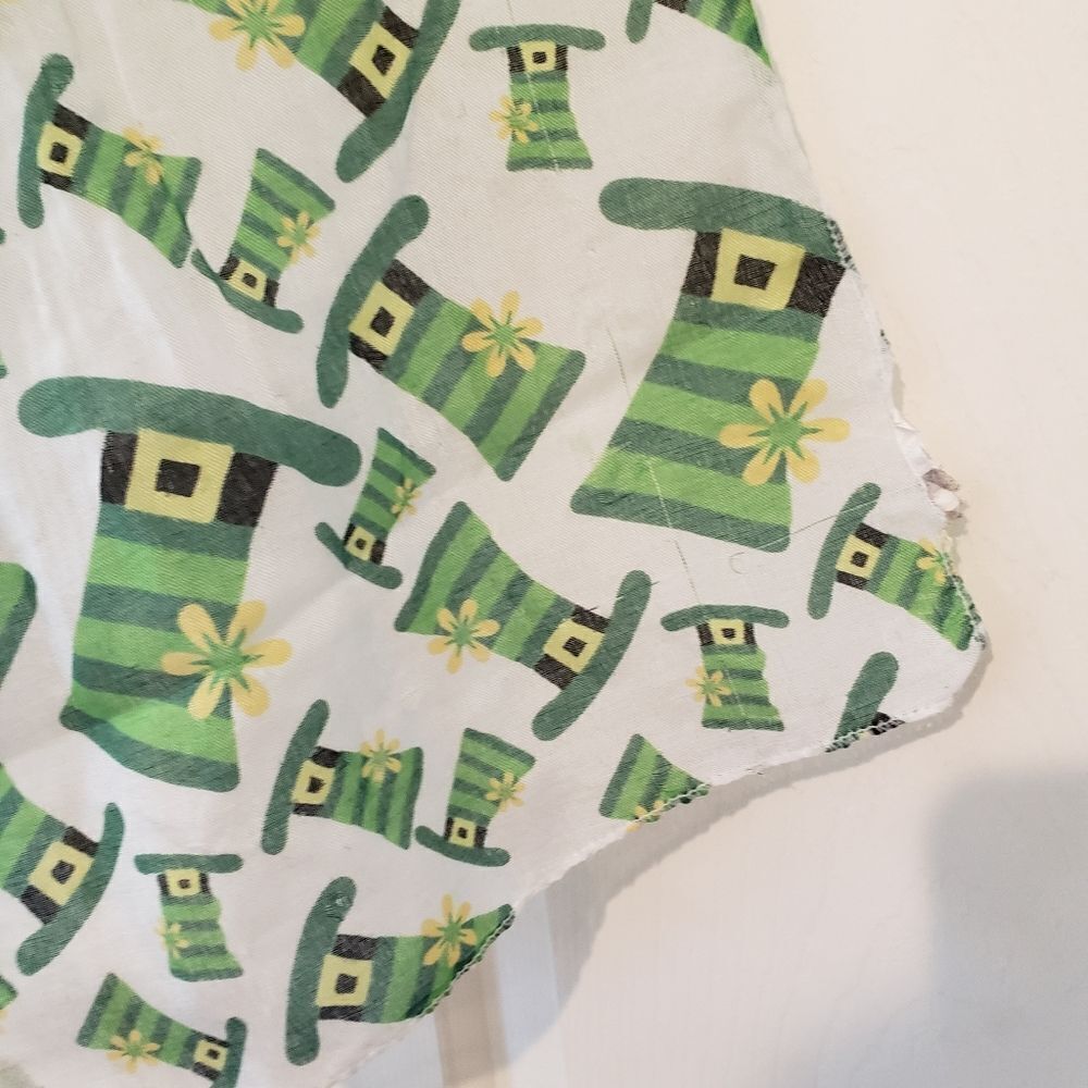 St Patrick's Patterned Scarf - Picture 2 of 2